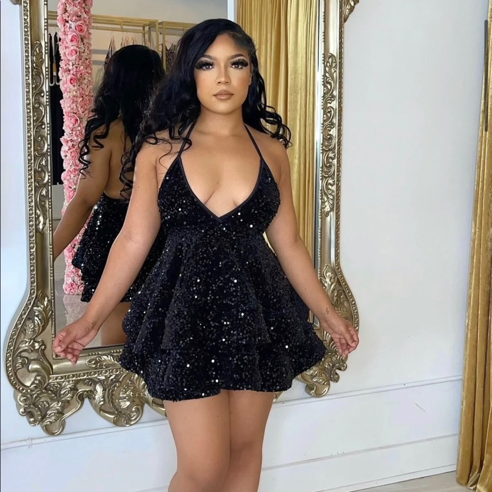 This was my birthday dress. Only wore it one time.